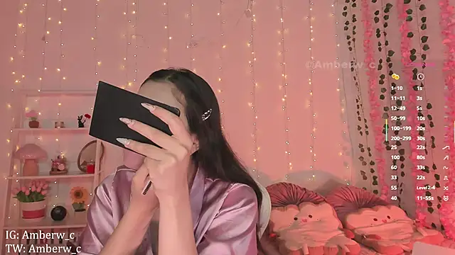 Snapshot of Ambeerouse chatting on November 26, 2:23 am Ambeerouse online show from November 26, 2:23 am