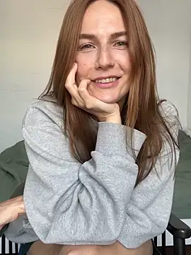Snapshot of BritneyHall chatting on May 27, 10:12 am BritneyHall online show from May 27, 10:12 am