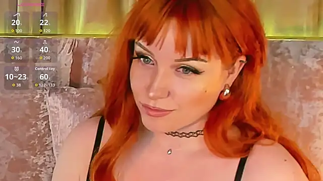 Snapshot of RoseRoxy chatting on April 27, 3:43 pm RoseRoxy online show from April 27, 3:43 pm
