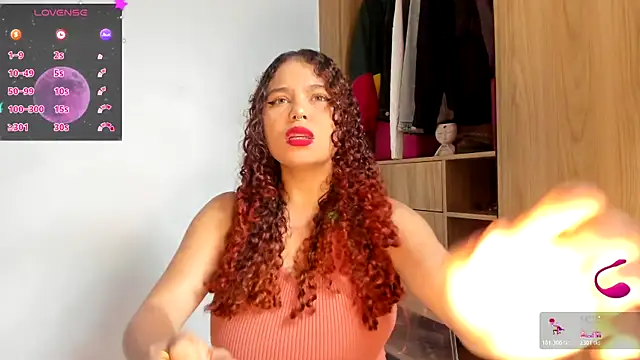 Snapshot of Ash_milk chatting on May 15, 3:35 am Ash milk online show from May 15, 3:35 am