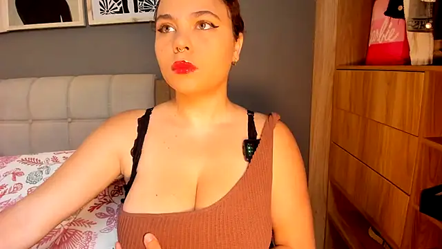 Snapshot of Ash_milk chatting on May 23, 1:37 pm Ash milk online show from May 23, 1:37 pm