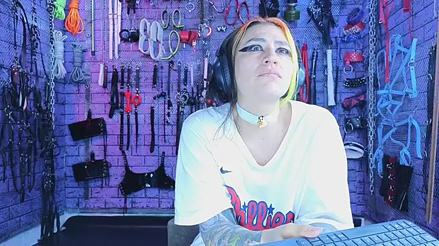 PANDORANEZZ online show from November 15, 5:49 am