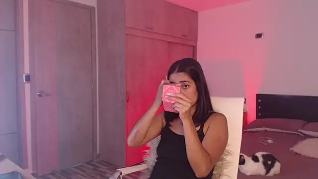 Brown skin11 online show from February 5, 9:07 pm