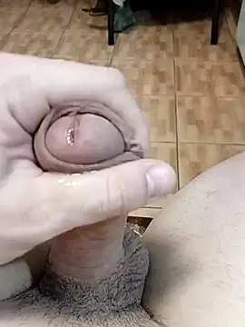 Snapshot of yurasec chatting on March 20, 9:13 pm yurasec online show from March 20, 9:13 pm