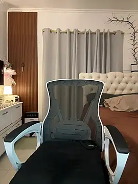 Snapshot of Harlan_Estate14 chatting on July 27, 1:18 pm Harlan Estate14 online show from July 27, 1:18 pm