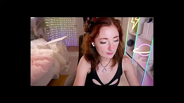 Cissy Glitter online show from November 11, 8:09 pm