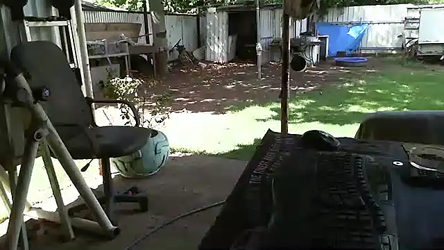 Snapshot of herbie010666 chatting on February 7, 5:10 am herbie010666 online show from February 7, 5:10 am