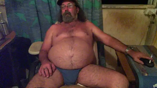 Snapshot of herbie010666 chatting on February 19, 11:28 am herbie010666 online show from February 19, 11:28 am