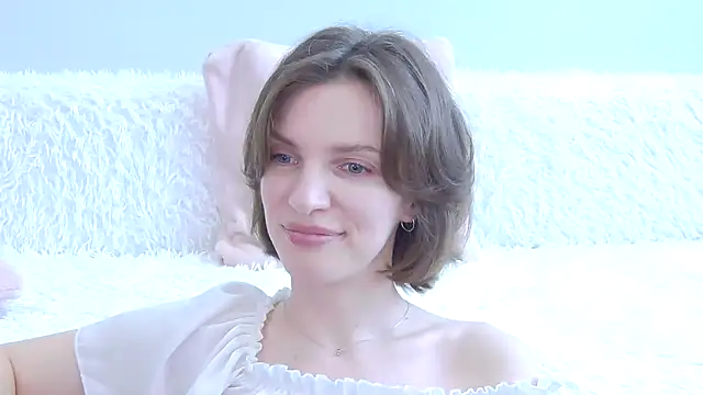 Beauty Alex online show from May 18, 4:07 am