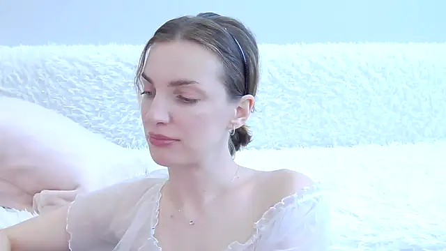 Beauty Alex online show from June 18, 3:18 am