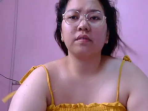 Snapshot of Boobsiemarie chatting on May 6, 2:51 am Boobsiemarie online show from May 6, 2:51 am