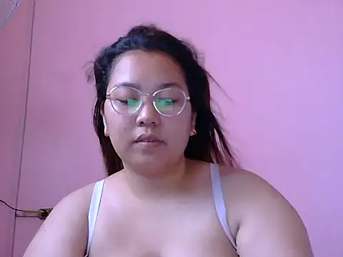 Snapshot of Boobsiemarie chatting on May 18, 6:30 am Boobsiemarie online show from May 18, 6:30 am