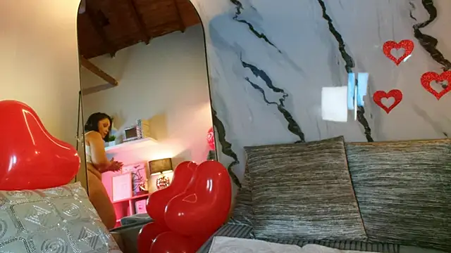 Madissononee online show from February 15, 2:26 am