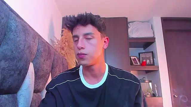 Snapshot of I_Gabriel chatting on January 4, 1:42 am I Gabriel online show from January 4, 1:42 am