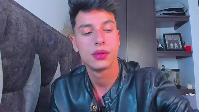 Snapshot of I_Gabriel chatting on January 13, 11:06 pm I Gabriel online show from January 13, 11:06 pm