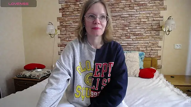 BlondyBabySweet online show from May 3, 10:54 am