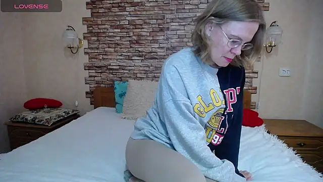 BlondyBabySweet online show from May 4, 3:52 pm