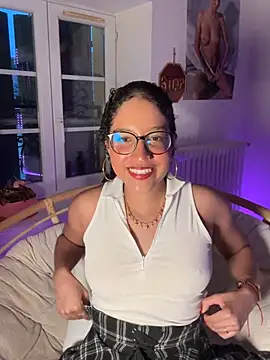 Snapshot of Lauyako chatting on June 5, 7:41 pm Lauyako online show from June 5, 7:41 pm
