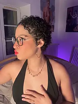 Snapshot of Lauyako chatting on July 15, 10:26 pm Lauyako online show from July 15, 10:26 pm