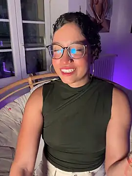 Snapshot of Lauyako chatting on July 20, 7:38 pm Lauyako online show from July 20, 7:38 pm