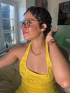 Snapshot of Lauyako chatting on July 28, 3:21 pm Lauyako online show from July 28, 3:21 pm
