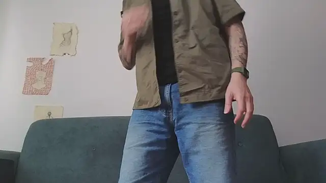 Snapshot of MattxFeet chatting on May 25, 6:47 pm MattxFeet online show from May 25, 6:47 pm