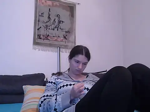 Geile-Luna online show from December 18, 7:31 pm