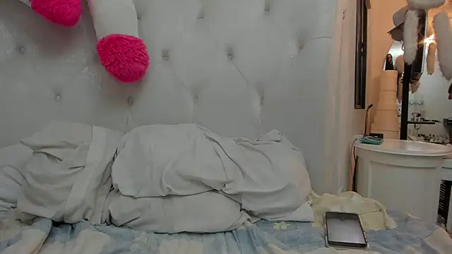 Snapshot of Burlesque_XlX chatting on September 30, 10:37 pm Burlesque XlX online show from September 30, 10:37 pm