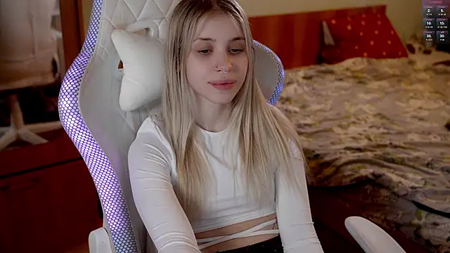 ho1yho1e online show from January 14, 7:08 pm