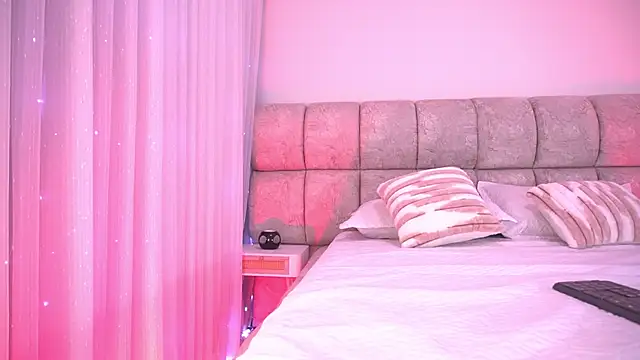 katy rioss online show from December 5, 12:36 pm