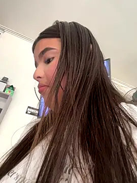 Snapshot of Lia_sexx chatting on December 5, 7:10 pm Lia sexx online show from December 5, 7:10 pm