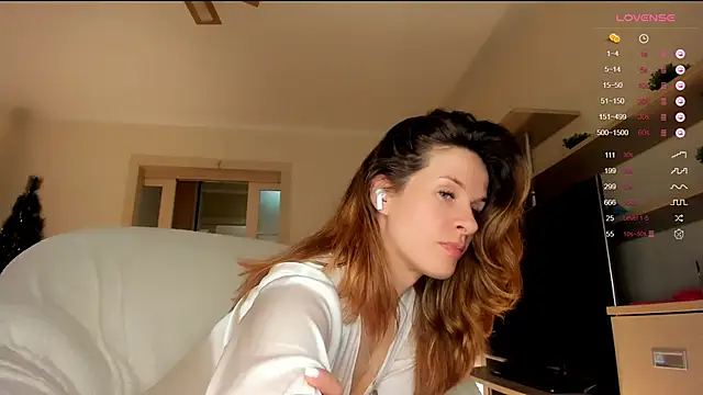 Butterfly-  online show from January 30, 8:32 am