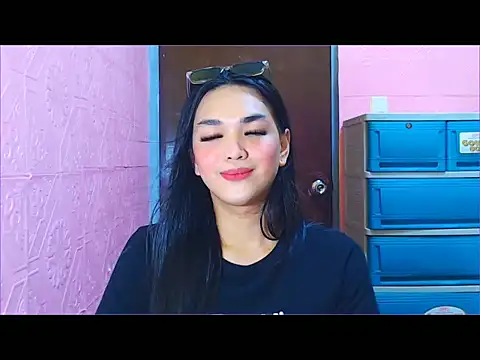 WONDERWOMAN2023 online show from November 23, 7:57 pm