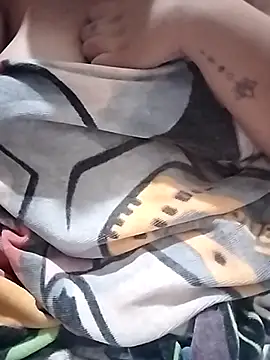 curvee Kyra online show from January 15, 12:10 pm