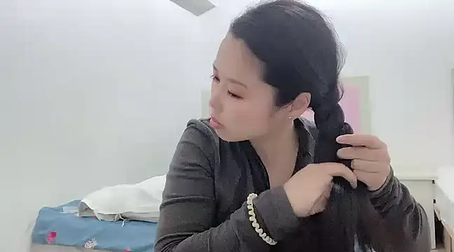 kk lele online show from March 7, 2:01 pm