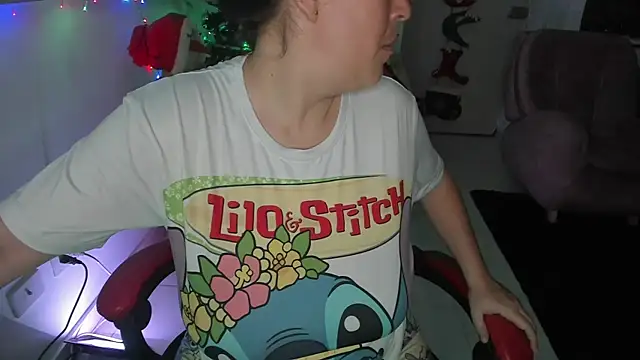 Snapshot of valery_adams1 chatting on December 30, 3:47 am valery adams1 online show from December 30, 3:47 am