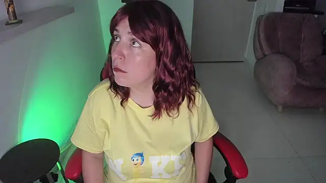 Snapshot of valery_adams1 chatting on January 10, 4:12 am valery adams1 online show from January 10, 4:12 am