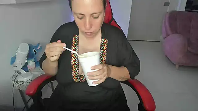 Snapshot of valery_adams1 chatting on February 8, 3:30 am valery adams1 online show from February 8, 3:30 am