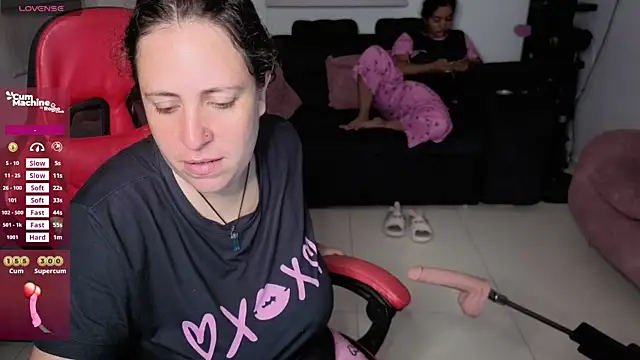 Snapshot of valery_adams1 chatting on November 10, 2:10 am valery adams1 online show from November 10, 2:10 am