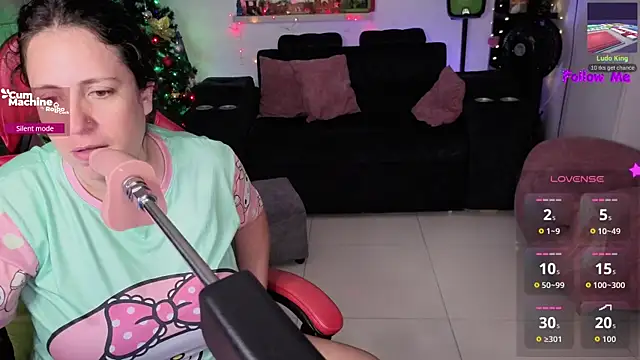 Snapshot of valery_adams1 chatting on November 22, 3:38 am valery adams1 online show from November 22, 3:38 am