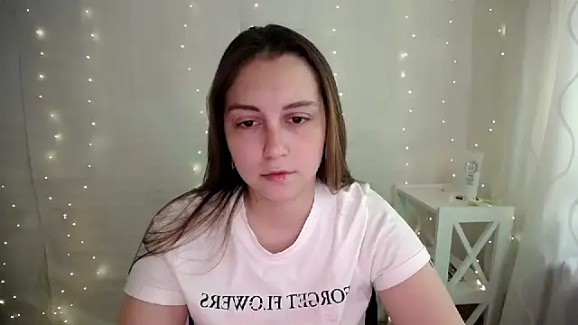 Snapshot of SweetPrincess_ chatting on May 8, 5:35 am SweetPrincess online show from May 8, 5:35 am