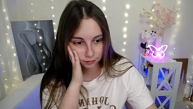 Snapshot of SweetPrincess_ chatting on June 16, 5:32 am SweetPrincess online show from June 16, 5:32 am