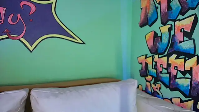 TamaraSavage online show from October 1, 8:31 am