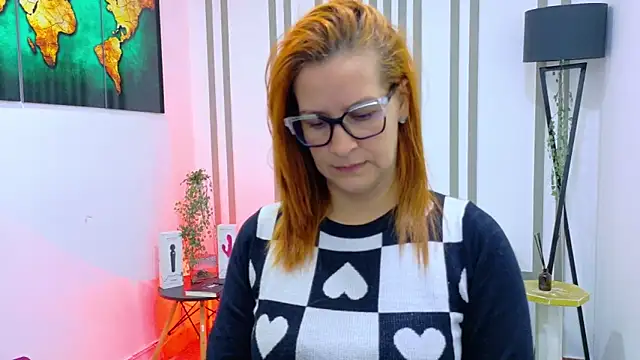 Snapshot of Britney_taylor_ chatting on October 24, 12:08 am Britney taylor online show from October 24, 12:08 am