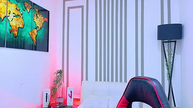 Snapshot of Britney_taylor_ chatting on October 24, 9:22 pm Britney taylor online show from October 24, 9:22 pm