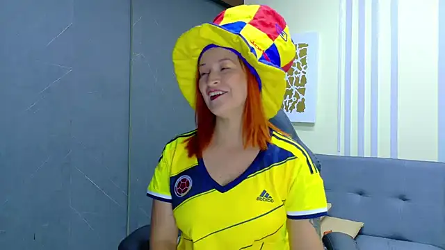 Snapshot of Britney_taylor_ chatting on June 17, 8:32 pm Britney taylor online show from June 17, 8:32 pm