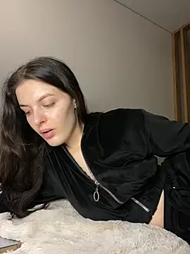 little belucci online show from November 21, 12:59 pm