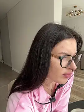 Snapshot of little_belucci chatting on June 15, 11:01 am little belucci online show from June 15, 11:01 am