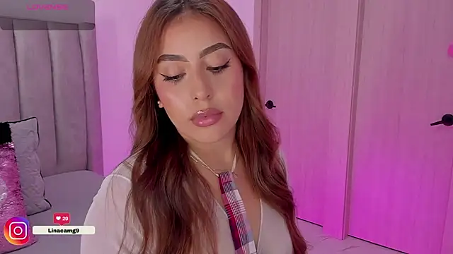 Snapshot of MaddyyLennon chatting on February 22, 3:07 am MaddyyLennon online show from February 22, 3:07 am