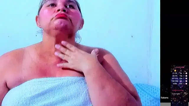 Snapshot of BBW_Michelle chatting on October 21, 2:56 am BBW Michelle online show from October 21, 2:56 am